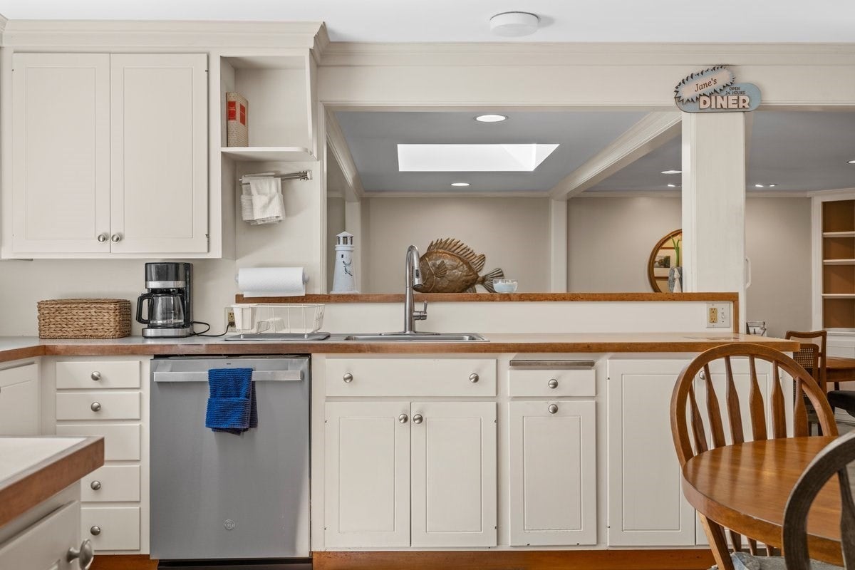11 Cedar Lane, Cohasset, MA Photo #10