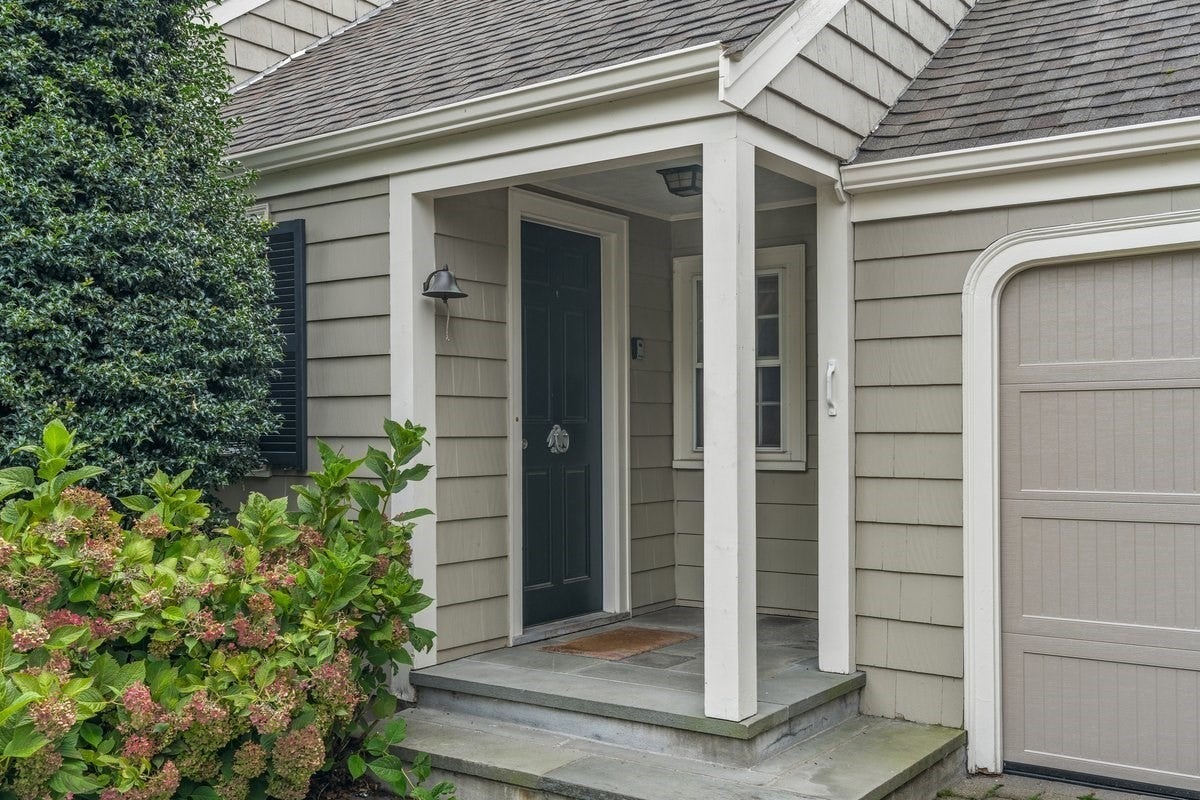 11 Cedar Lane, Cohasset, MA Photo #3