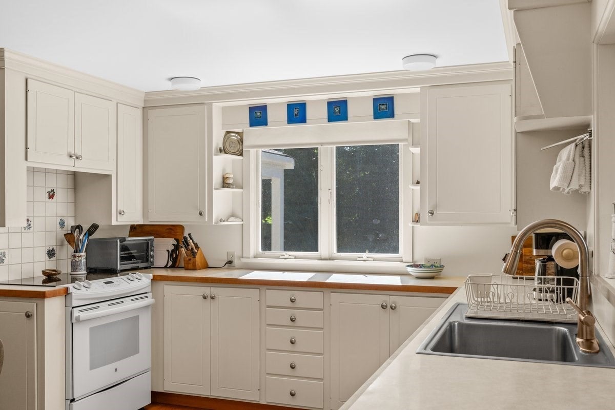 11 Cedar Lane, Cohasset, MA Photo #12