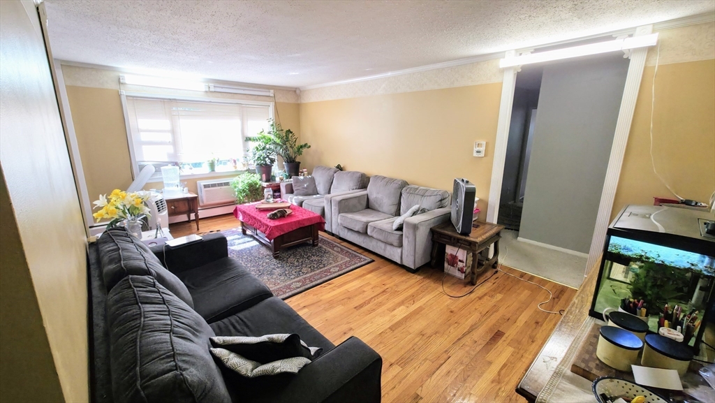 261 Regency Park Dr 261