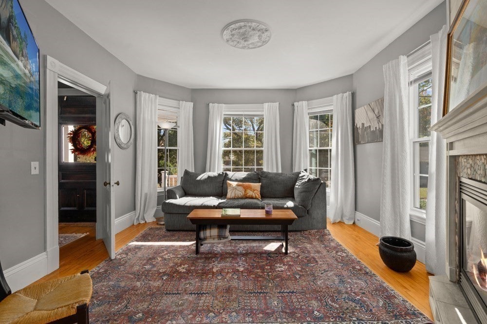 15 Perry St, Danvers, MA Photo #17