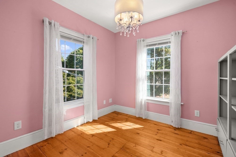 15 Perry St, Danvers, MA Photo #28