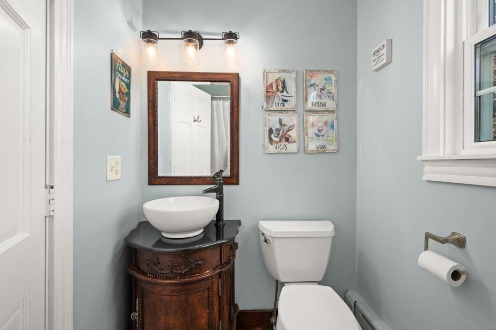 15 Perry St, Danvers, MA Photo #30