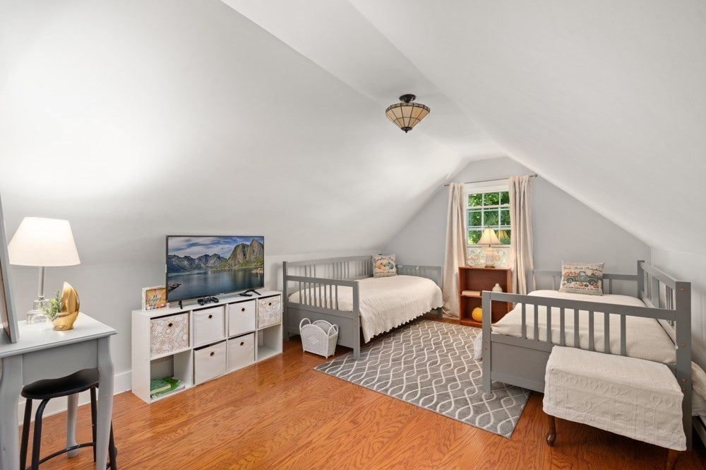 15 Perry St, Danvers, MA Photo #32