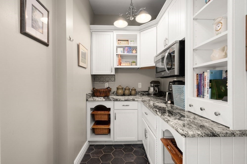 15 Perry St, Danvers, MA Photo #12