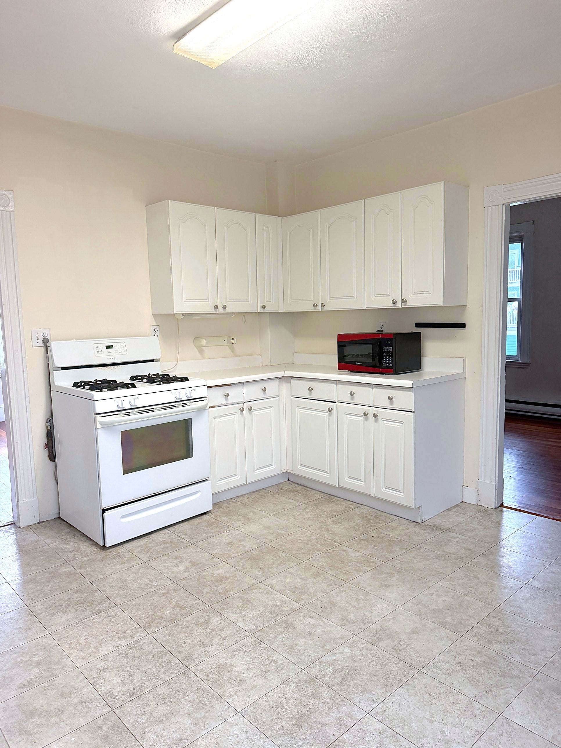 377A Cardinal Medeiros AVE #6, Cambridge, MA Photo #9