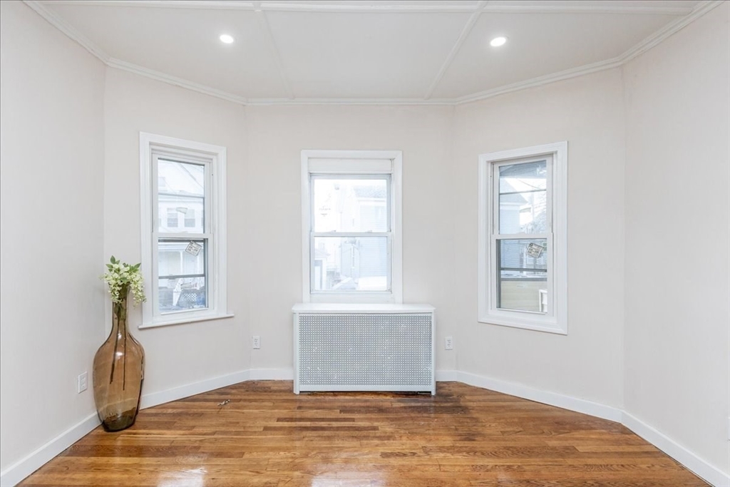 129-131 Lexington Street