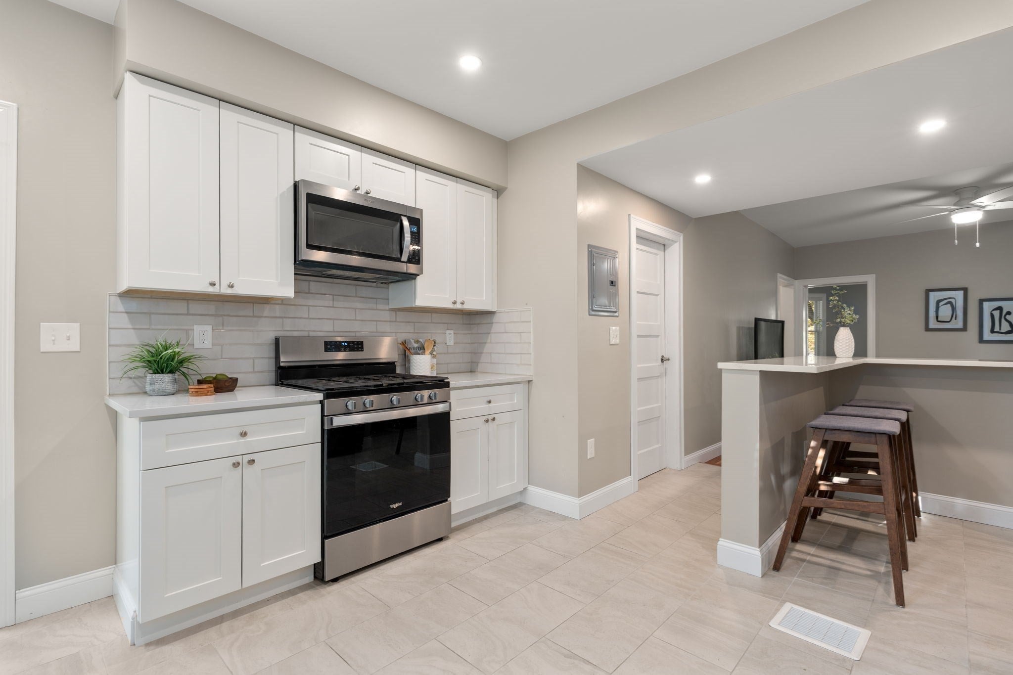 121 Highland Rd #1, Somerville, MA Photo #11
