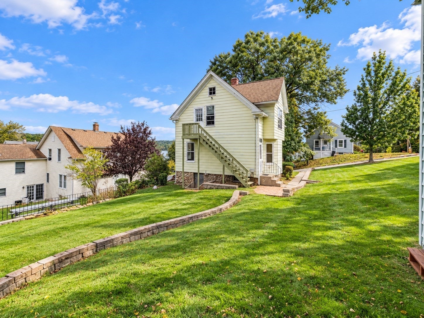 26 Merrill Rd, Worcester, MA, 26 Merrill Rd, Worcester, MA Photo #3