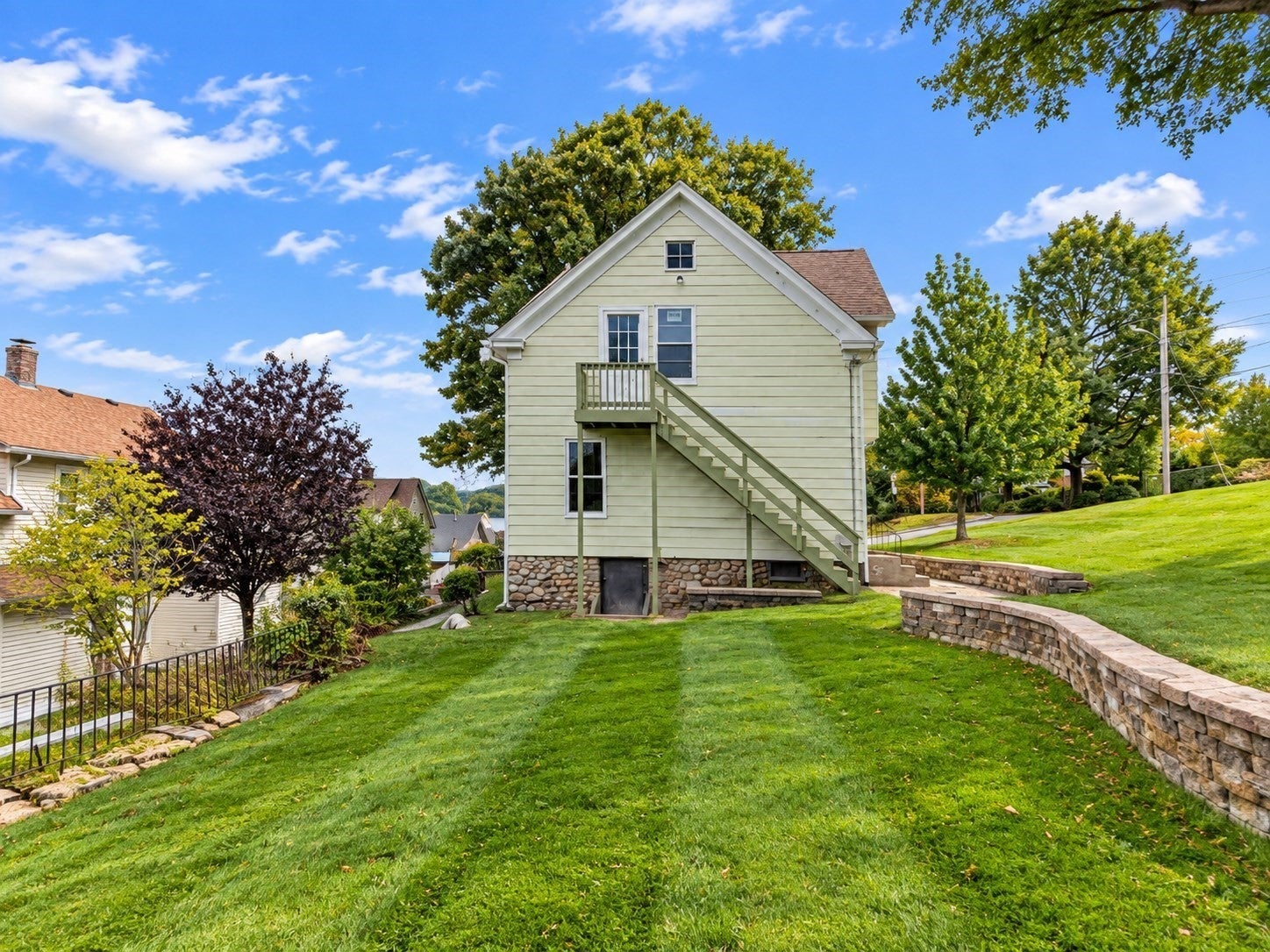 26 Merrill Rd, Worcester, MA, 26 Merrill Rd, Worcester, MA Photo #5