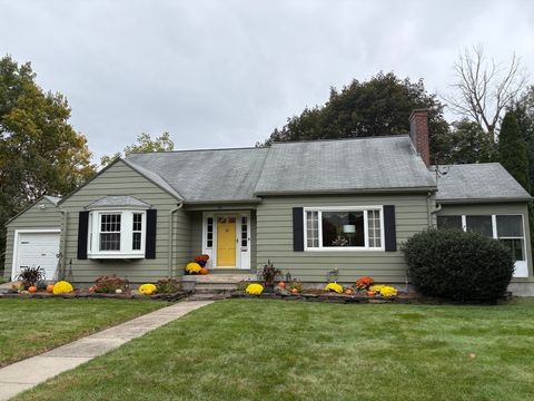 46 Cherry Hill Holyoke MA 01040