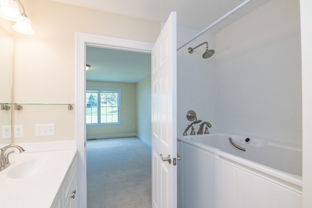 20 Bridge Rd #33, Northampton, MA, 20 Bridge Rd #33, Northampton, MA Photo #21