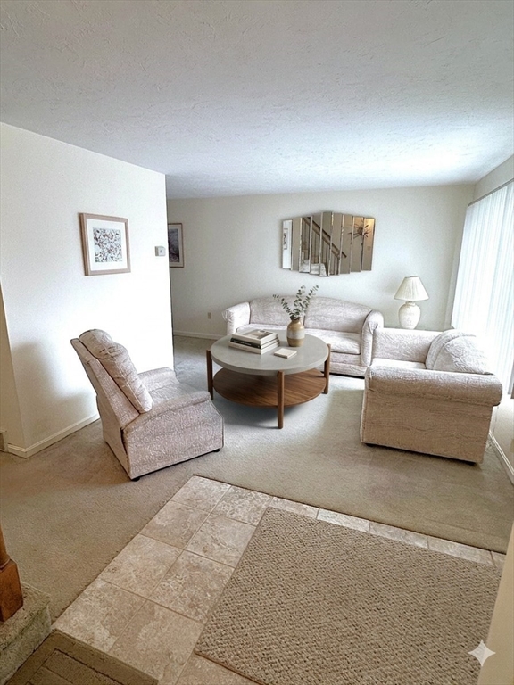 1707 Irving Rd 1707