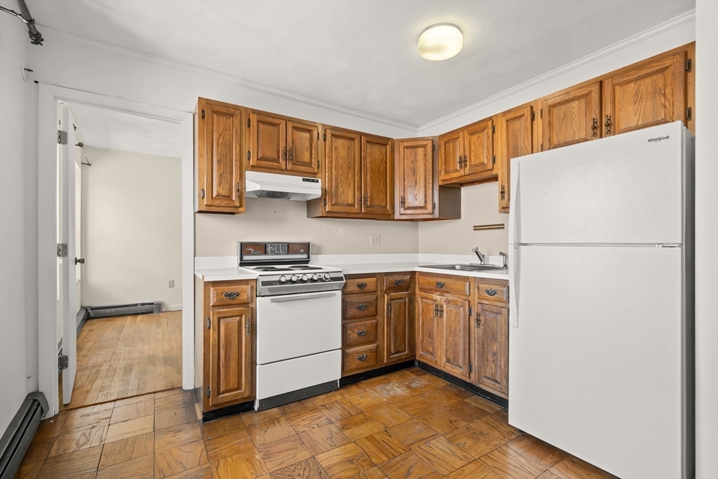 181 Salem Street 18F