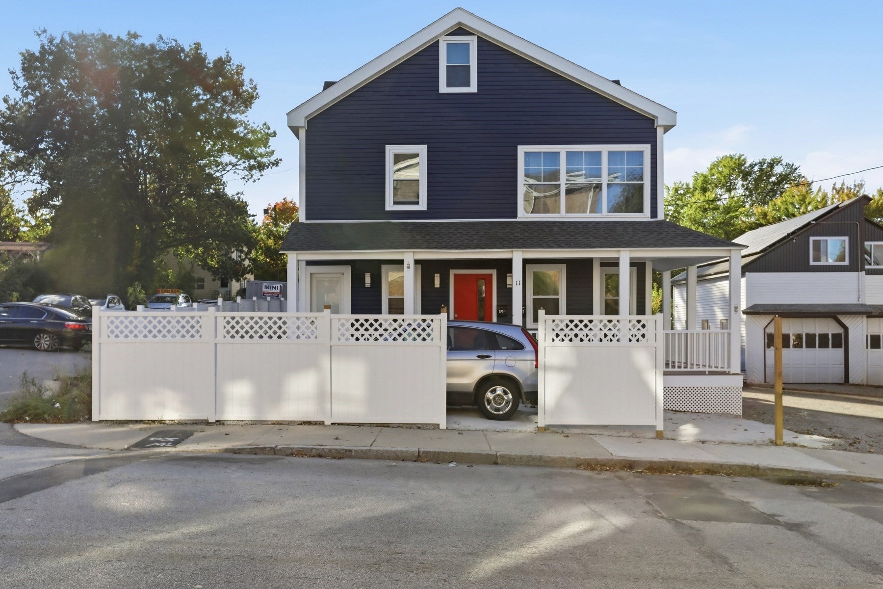 Photo: 11 Beacon St, Lawrence, MA