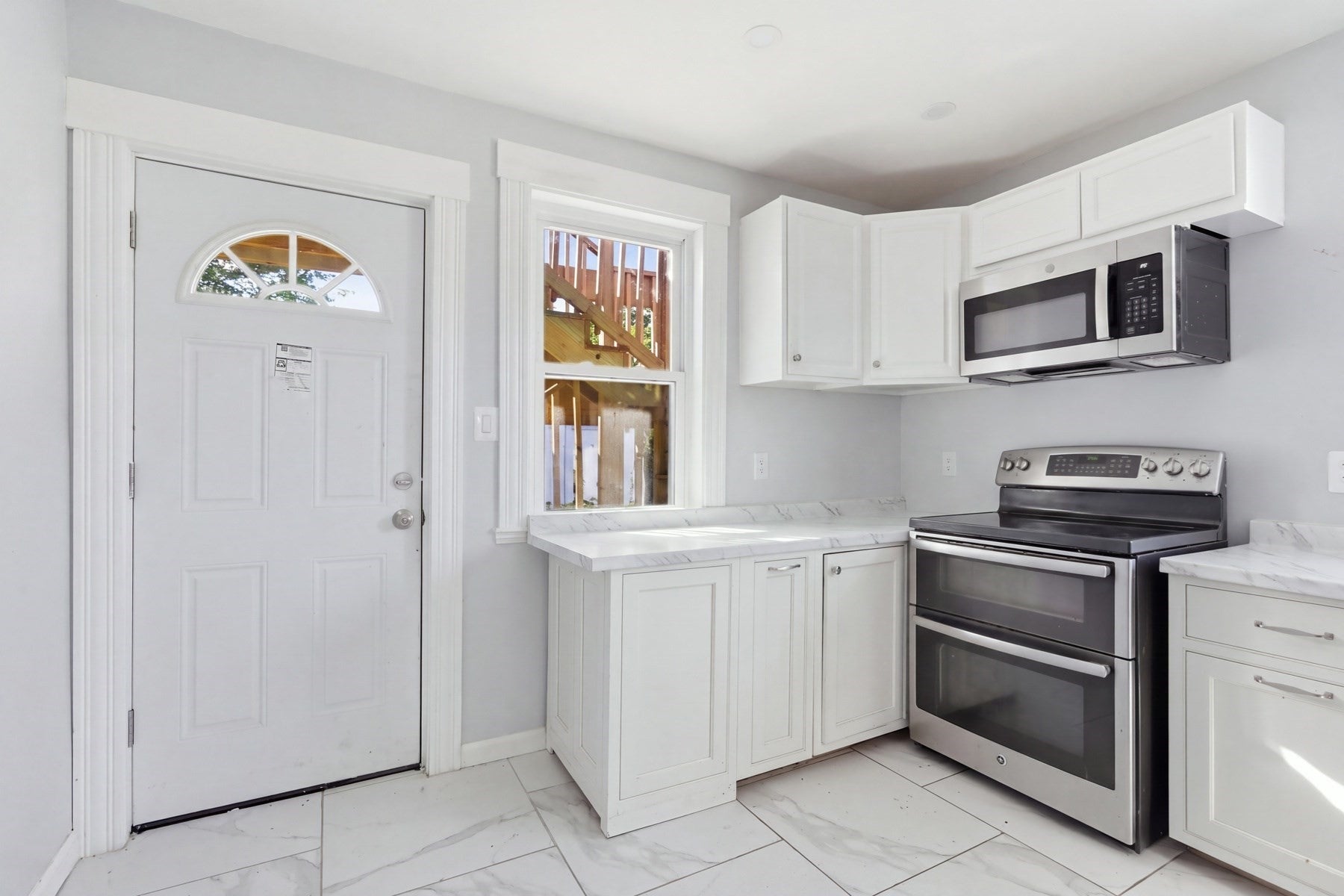 11 Beacon St, Lawrence, MA, 11 Beacon St, Lawrence, MA Photo #11