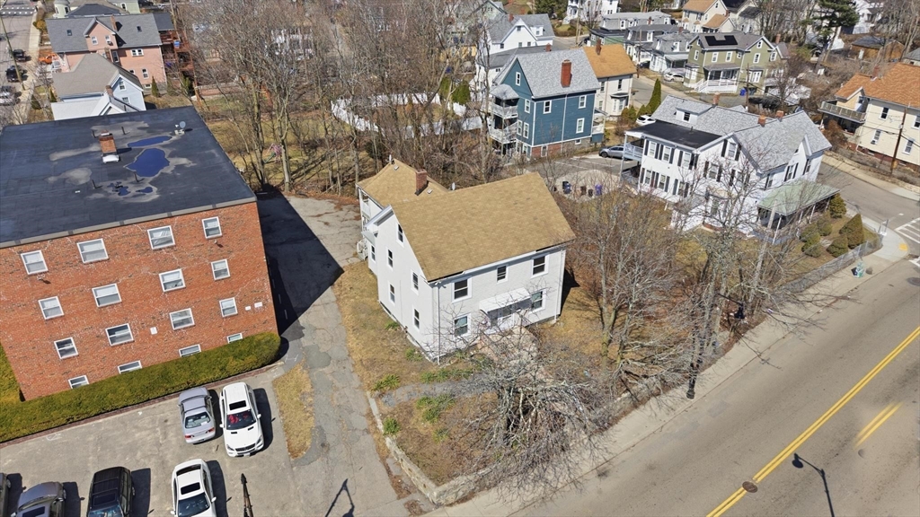 1081 River St