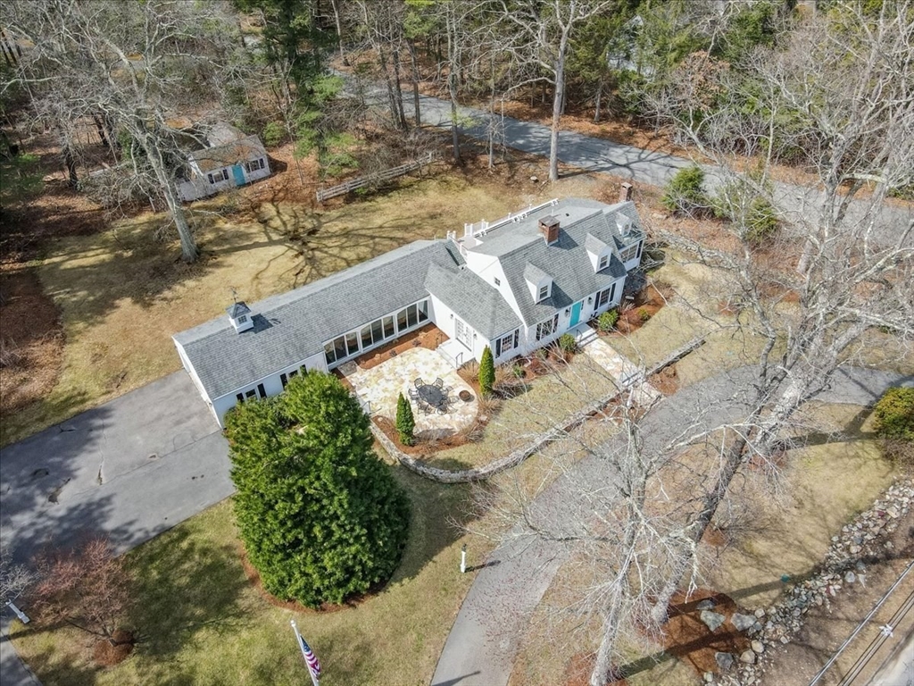 Holliston, Massachusetts 01746, United States, 3 Bedrooms Bedrooms, ,2 BathroomsBathrooms,Residential,Active,107876