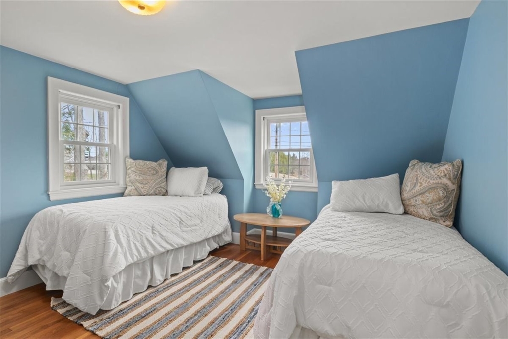 Holliston, Massachusetts 01746, United States, 3 Bedrooms Bedrooms, ,2 BathroomsBathrooms,Residential,Active,107876