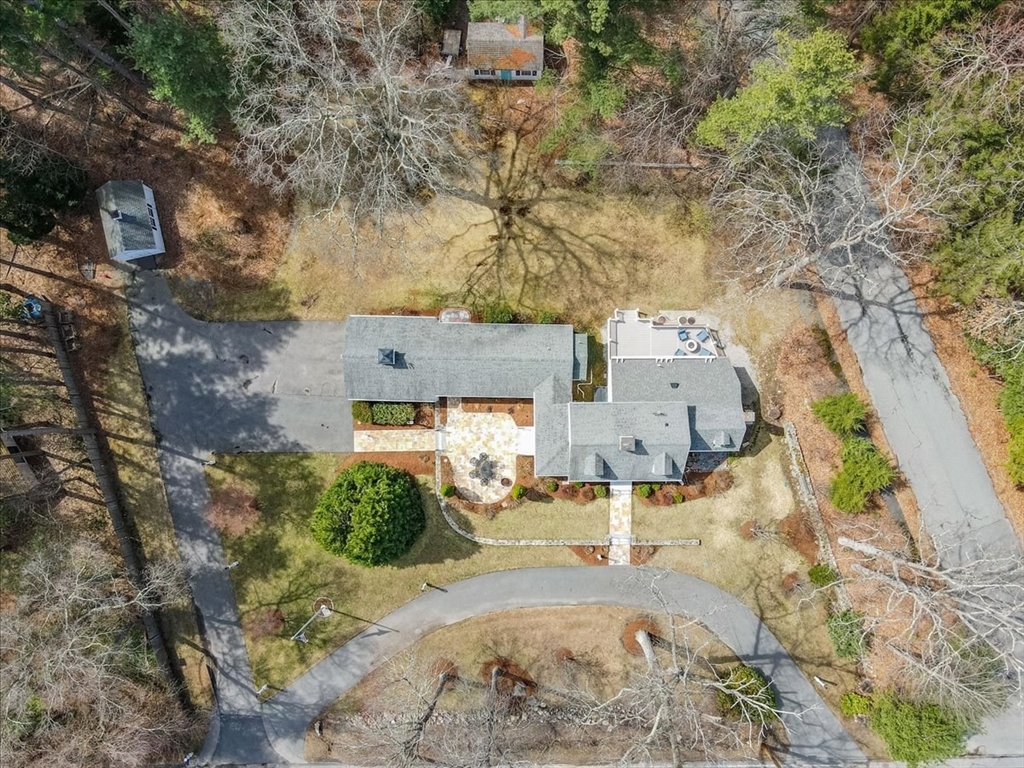 Holliston, Massachusetts 01746, United States, 3 Bedrooms Bedrooms, ,2 BathroomsBathrooms,Residential,Active,107876