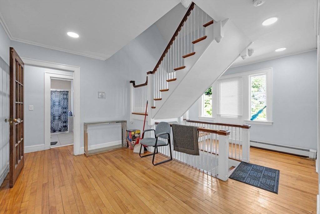 18 Mount Vernon St
