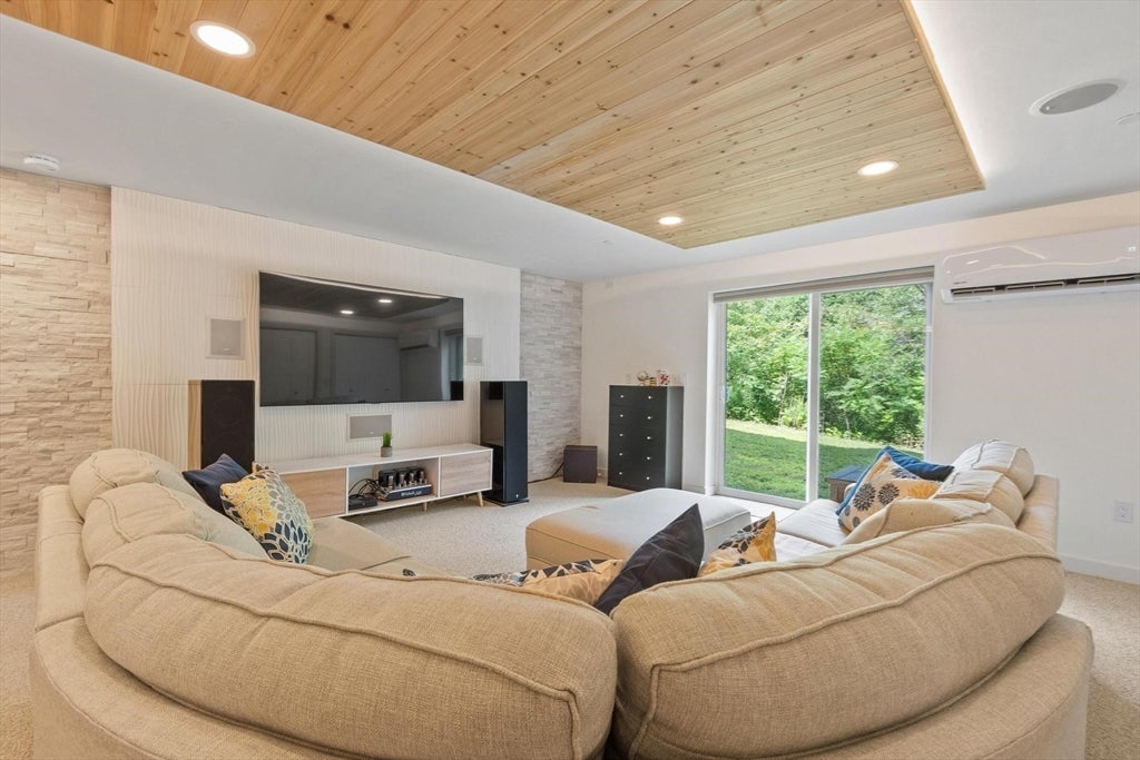 35 Green Briar Rd #35, Fitchburg, MA, 35 Green Briar Rd #35, Fitchburg, MA Photo #16