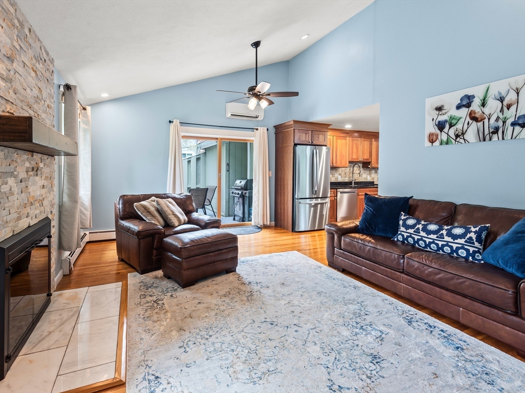 65 Briarcliff Ln, Holliston, MA Photo #17