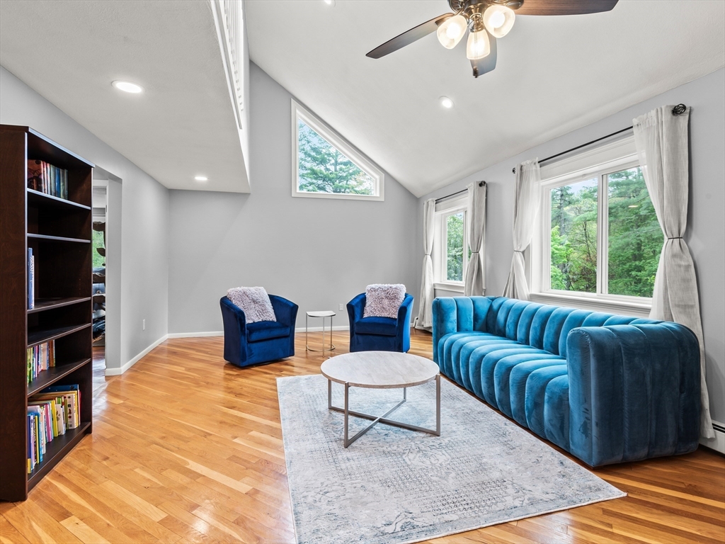 65 Briarcliff Ln, Holliston, MA Photo #7