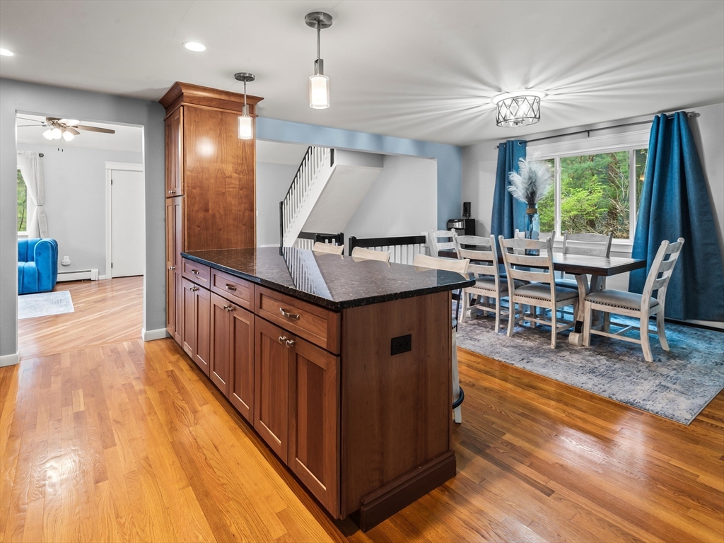 65 Briarcliff Ln, Holliston, MA Photo #13