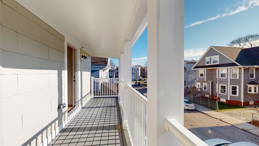 10 Brenton St