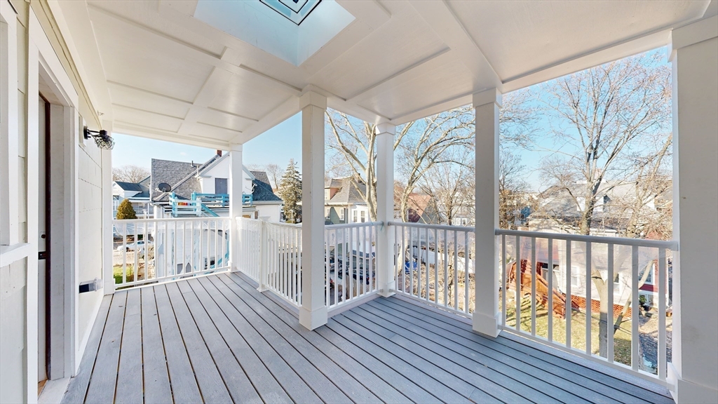 10 Brenton St