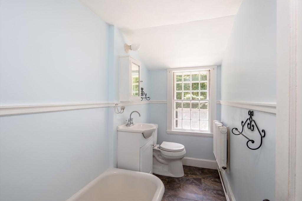 92 Front St, Marion, MA Photo #31