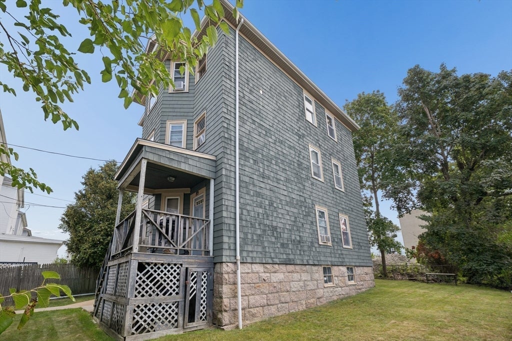 89 Rockland St