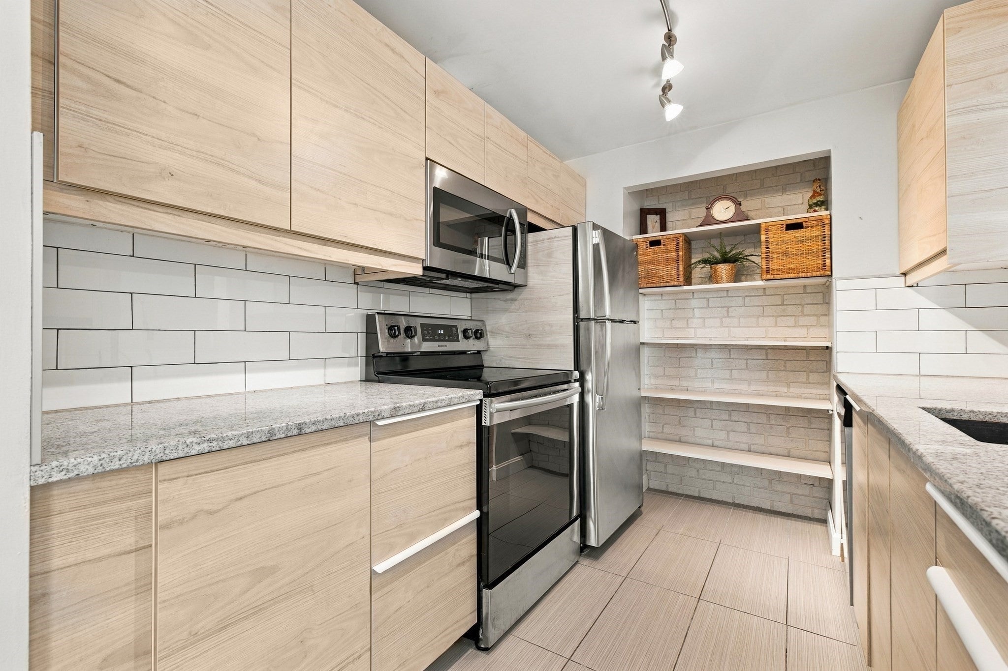 55 Greentree Lane #49, Weymouth, MA, 55 Greentree Lane #49, Weymouth, MA Photo #11