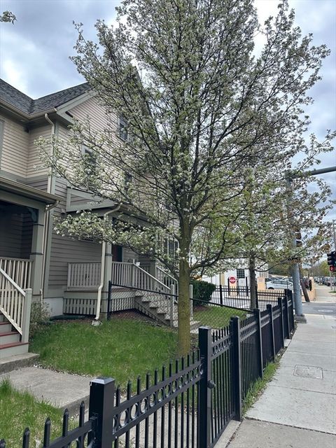 2856 Washington Street Boston MA 02119