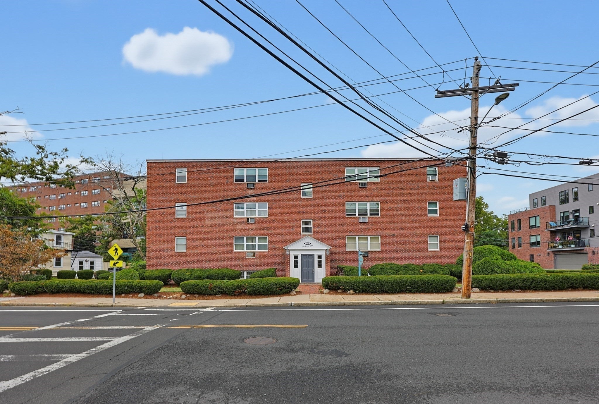 1185 Adams St 17