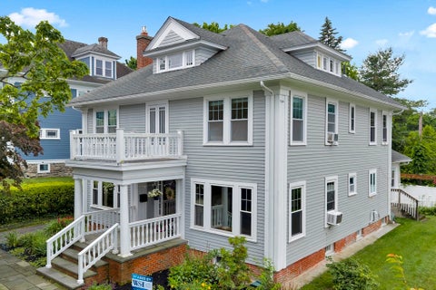 Photo of 14 Tahanto Rd, Worcester, MA 01606 (MLS # 73541095)