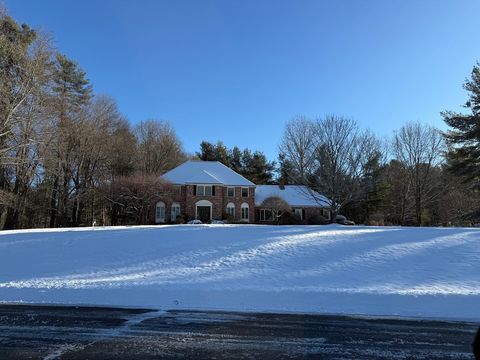 23 Algonquin Road Medfield MA 02052