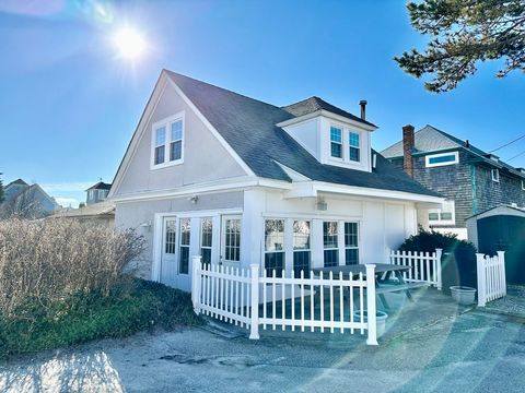 Photo of 97A Beach Ave Winter Only AVE #10/1-6/30, Hull, MA 02045 (MLS # 73526615)