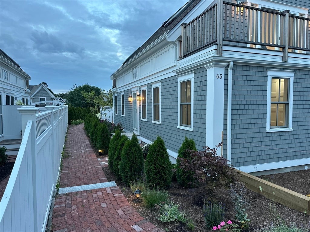 65 Franklin Street AB