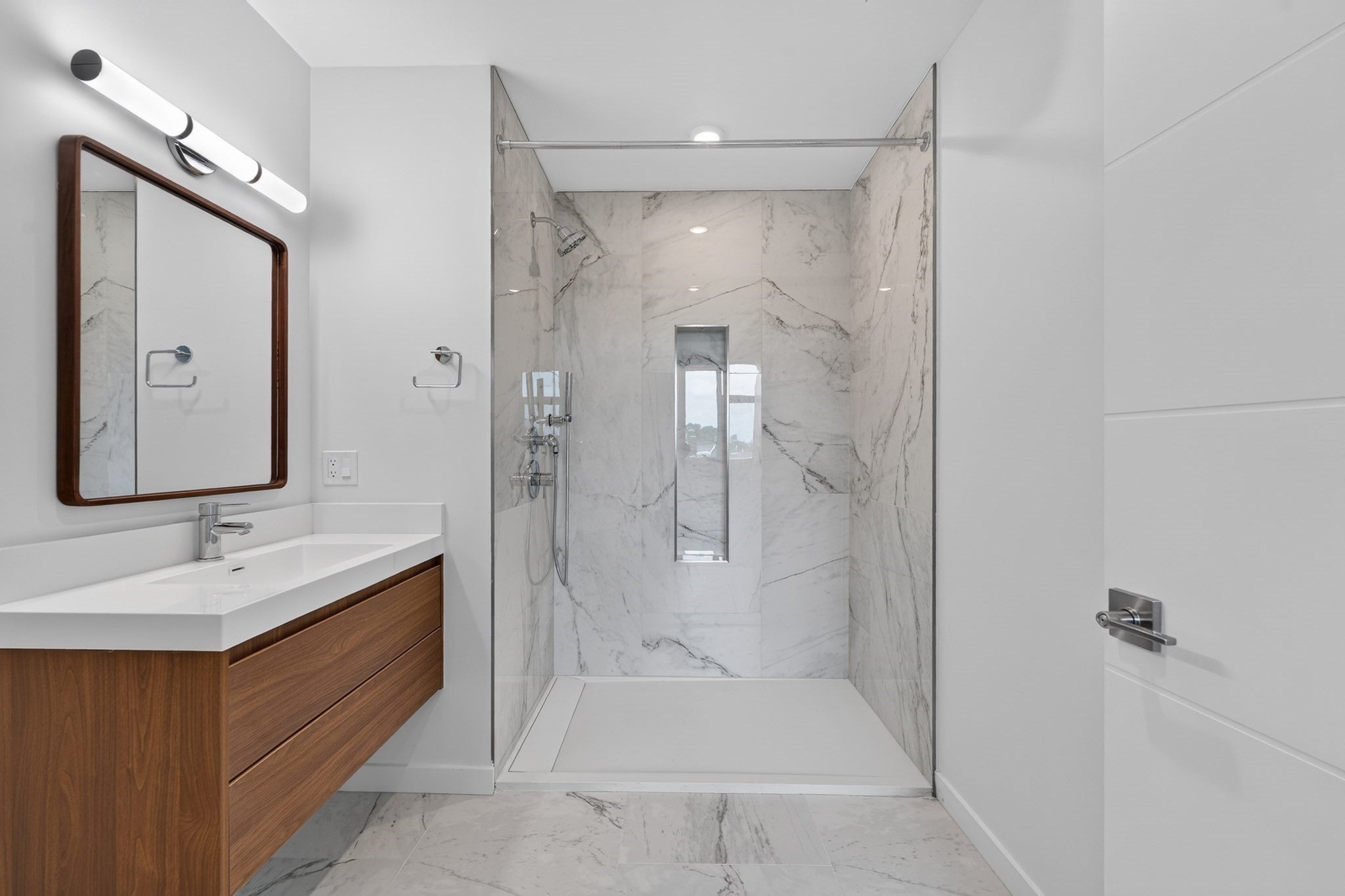 13 Warwick St #306, Somerville, MA Photo #32