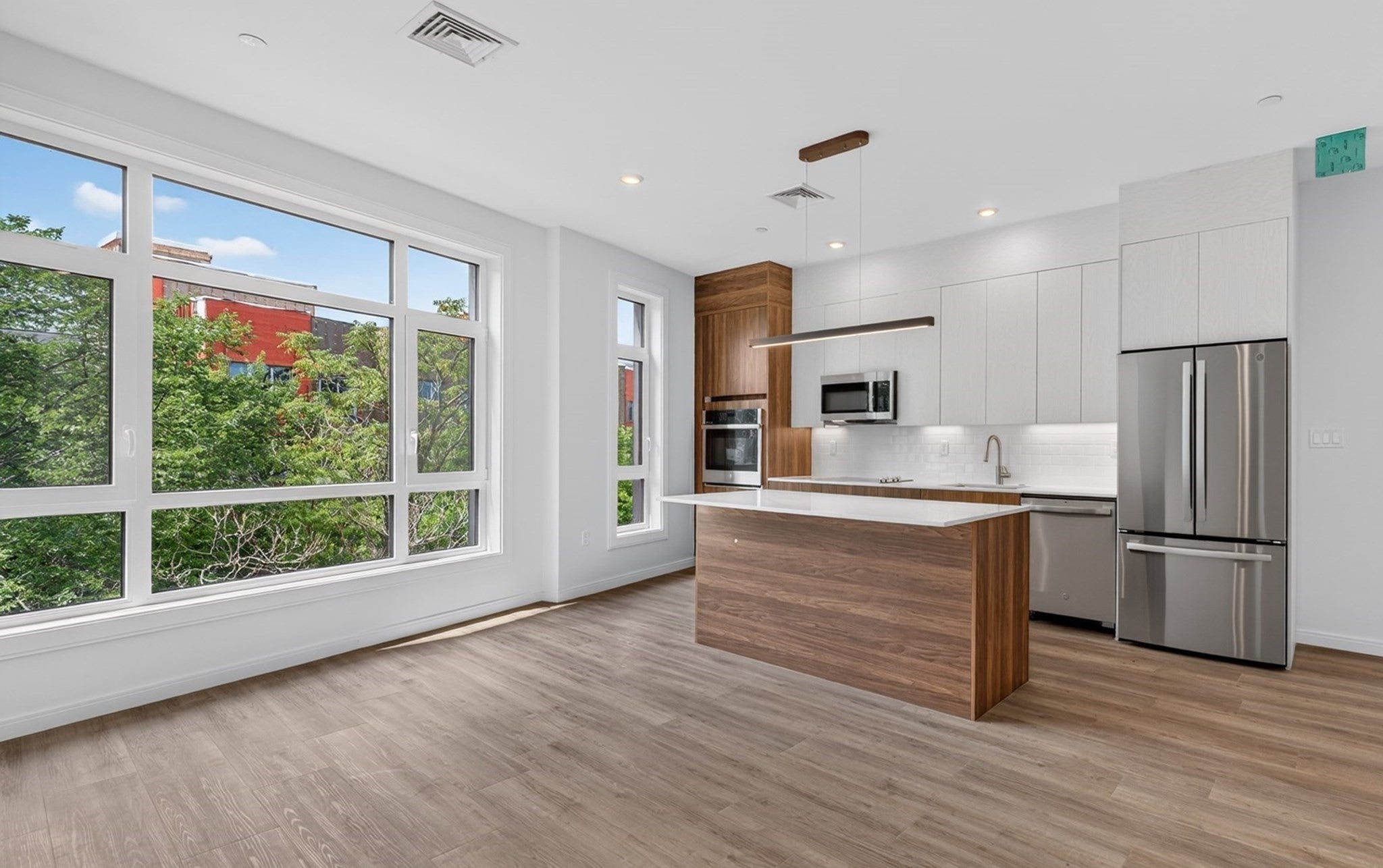 13 Warwick St 306