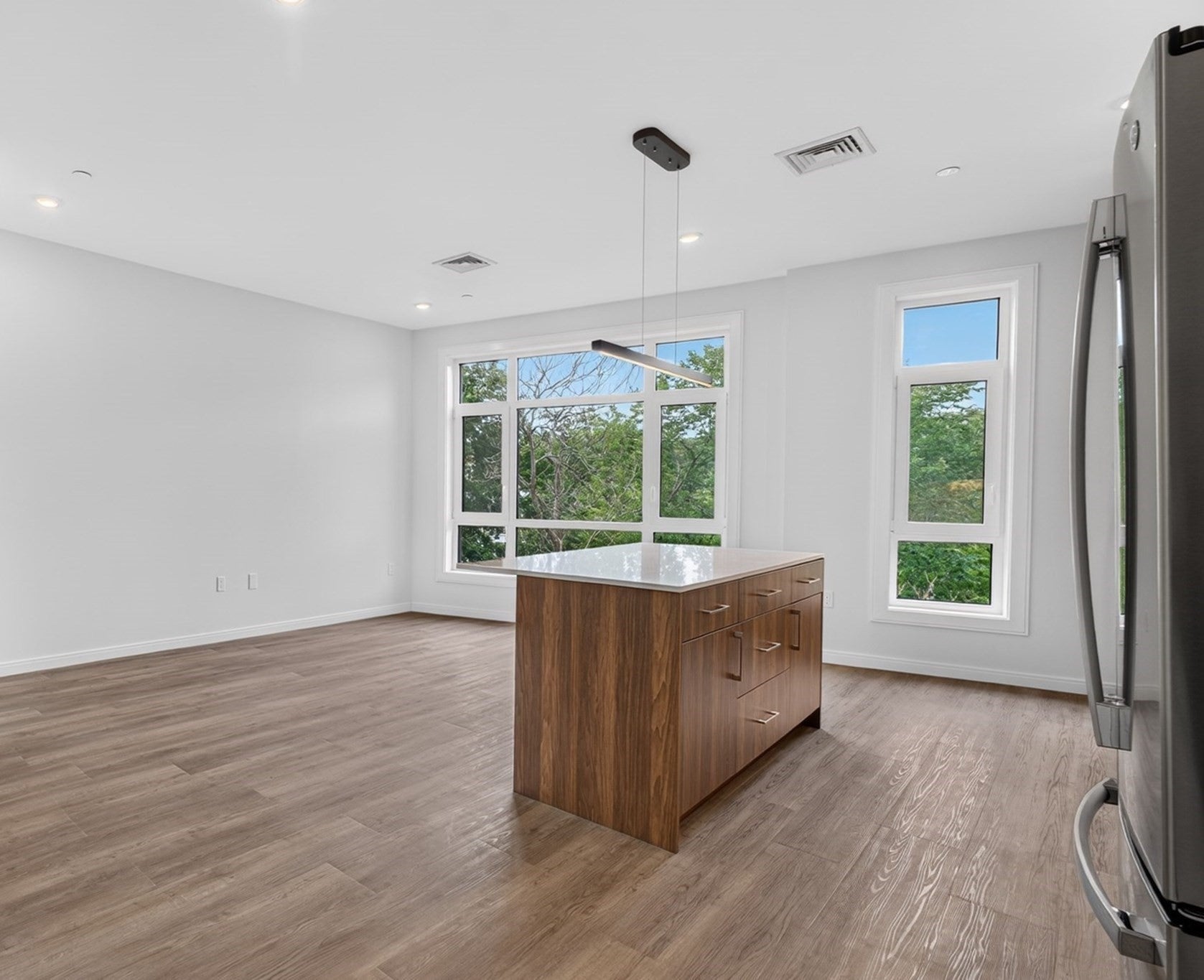 13 Warwick St #306, Somerville, MA Photo #11