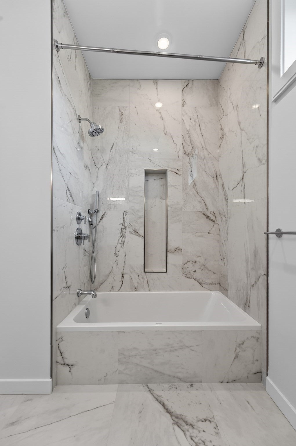 13 Warwick St #306, Somerville, MA Photo #28