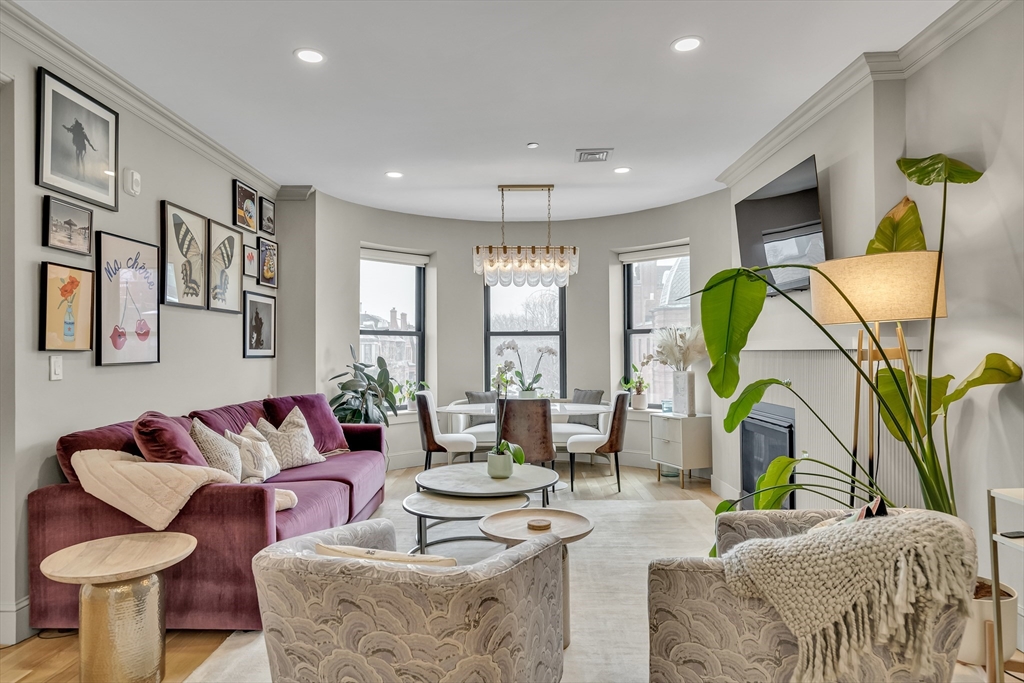 119 Saint Botolph St 3