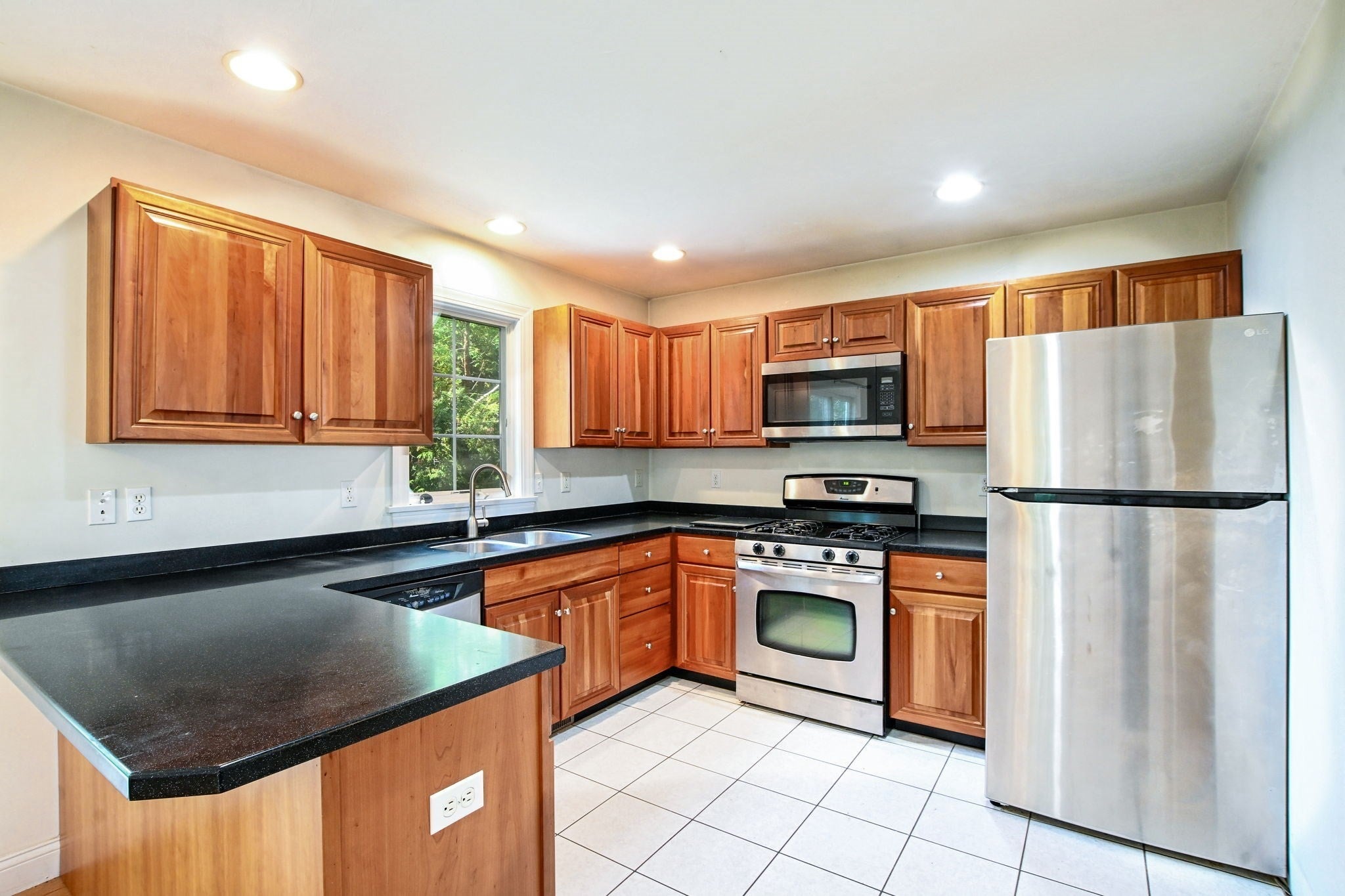 10A Saint Andrews Way #10A, Falmouth, MA, 10A Saint Andrews Way #10A, Falmouth, MA Photo #7