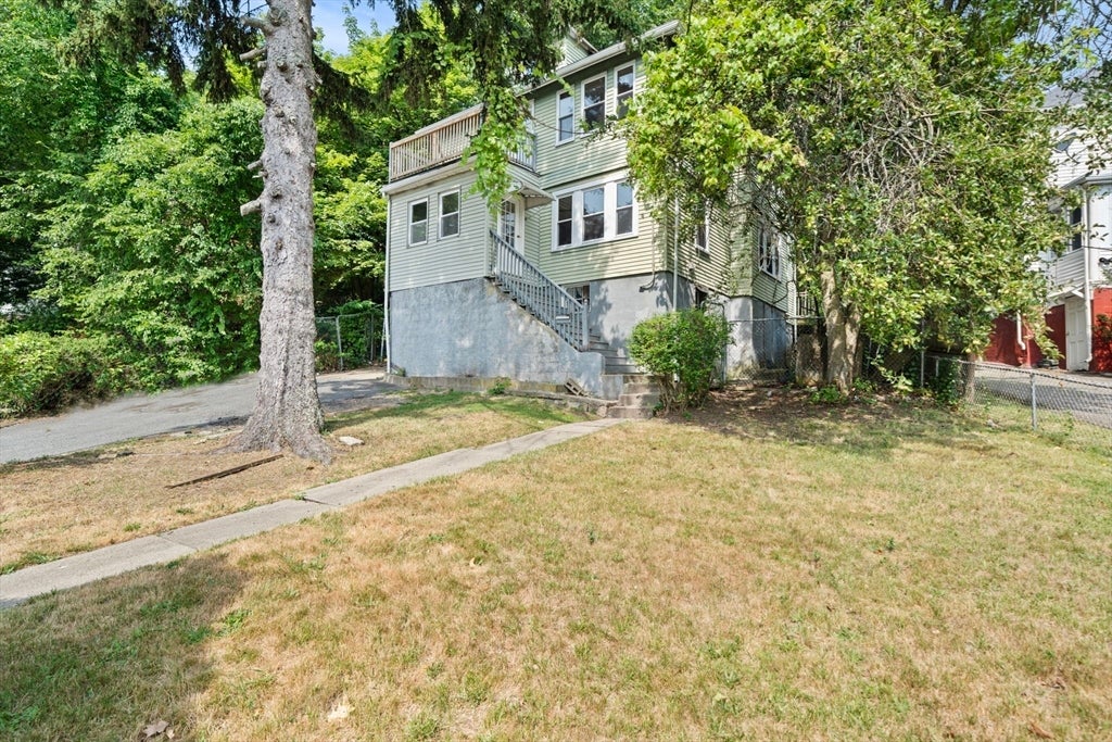 391 Poplar St