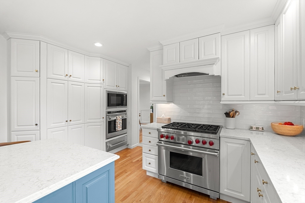 2 Equestrian Dr