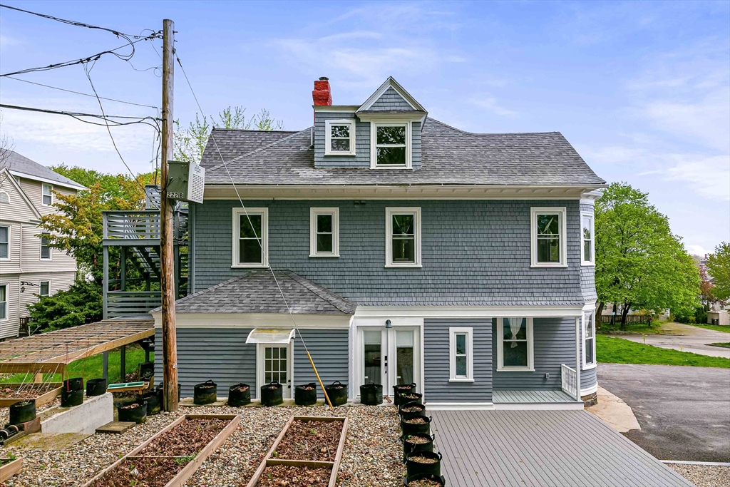 7 Circuit Ave East