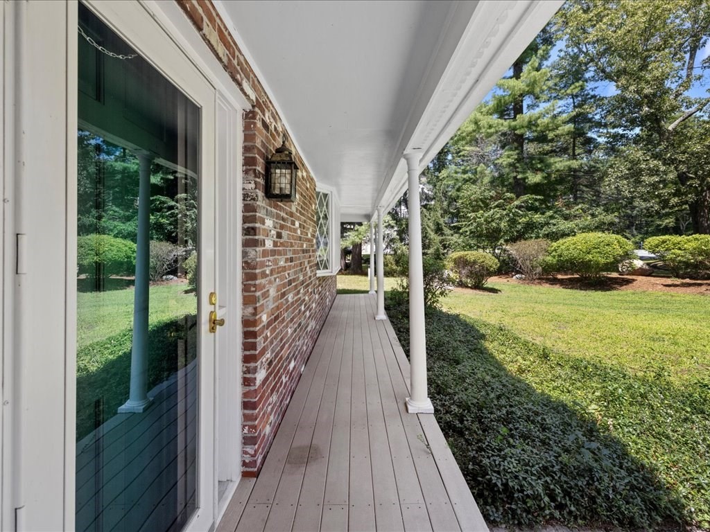 15 Woodridge Rd